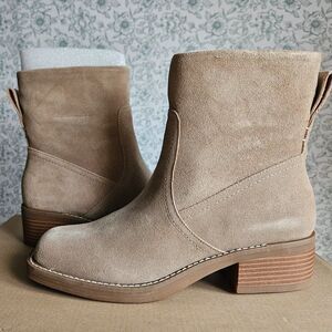 NIB Lucky Brand Square Toe Suede Ankle Boot | 7M